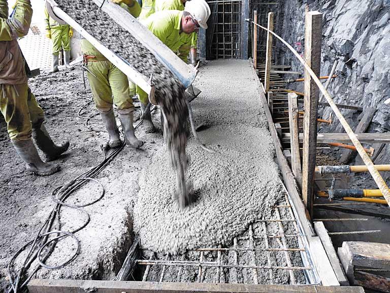 chronolia_reparacion_pavimento_obra_ingenieria_civil_encofrado_hormigon_armado_estructura